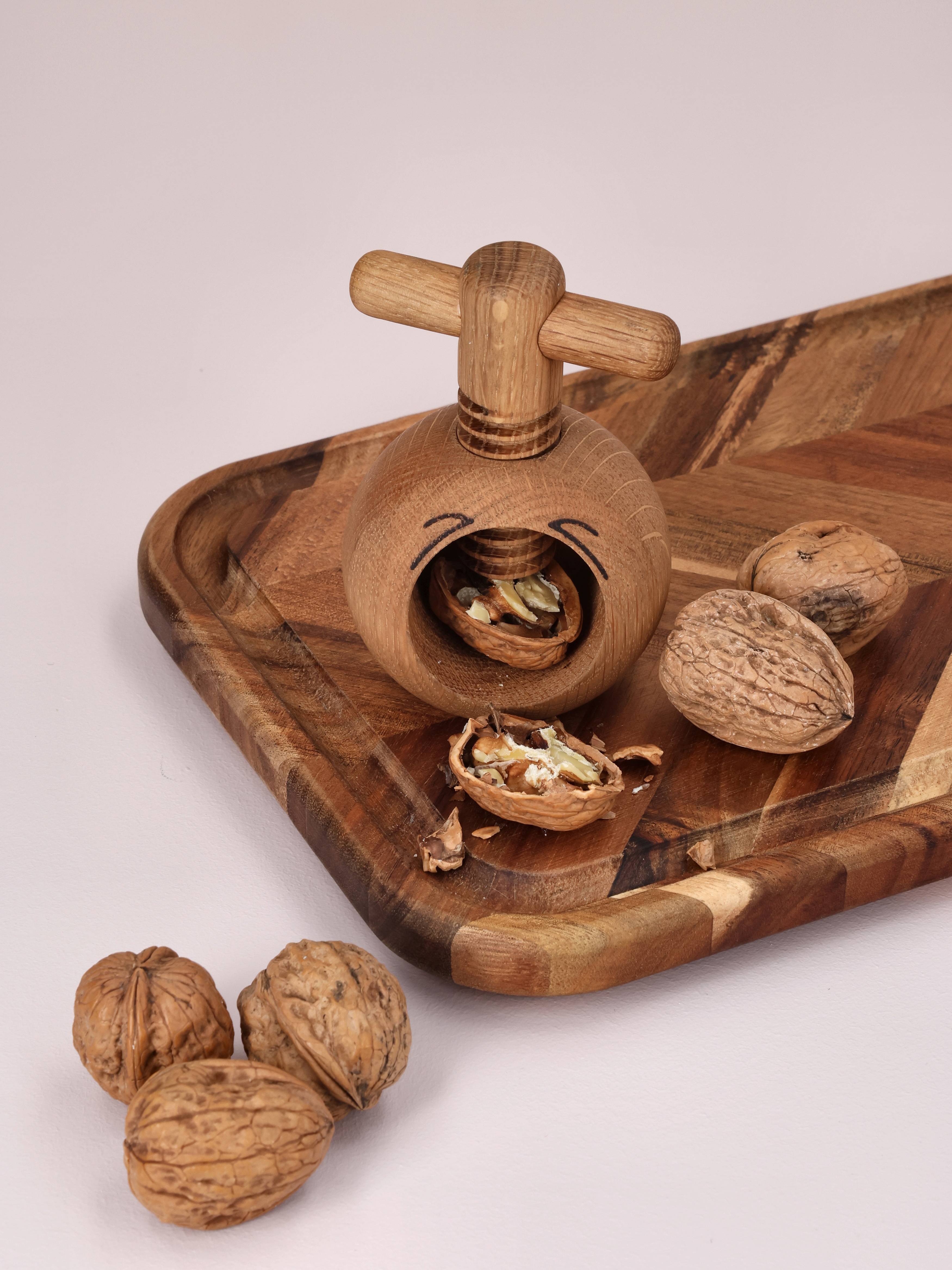 Crush, nøtteknekker