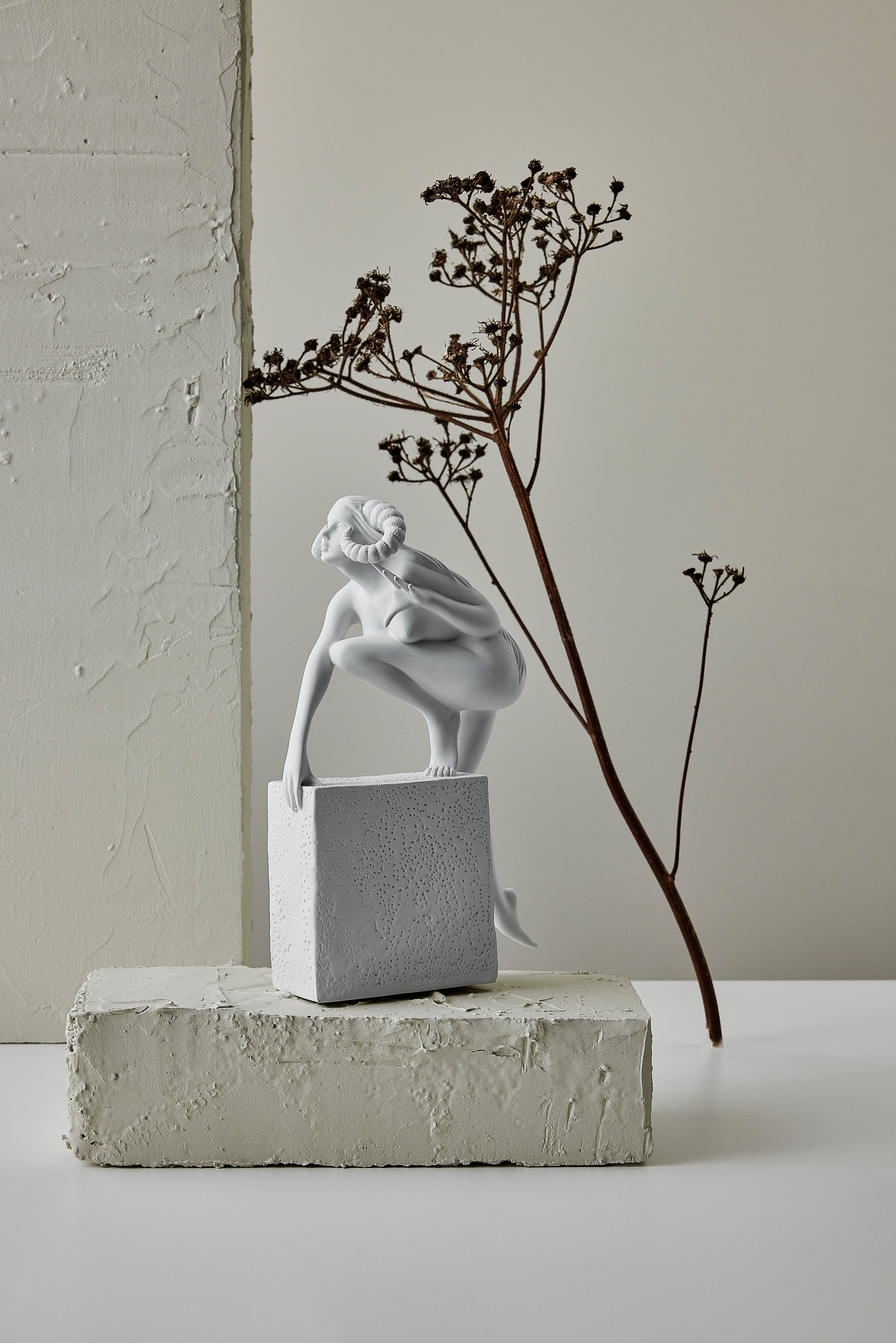 Væren, Christel, porselen