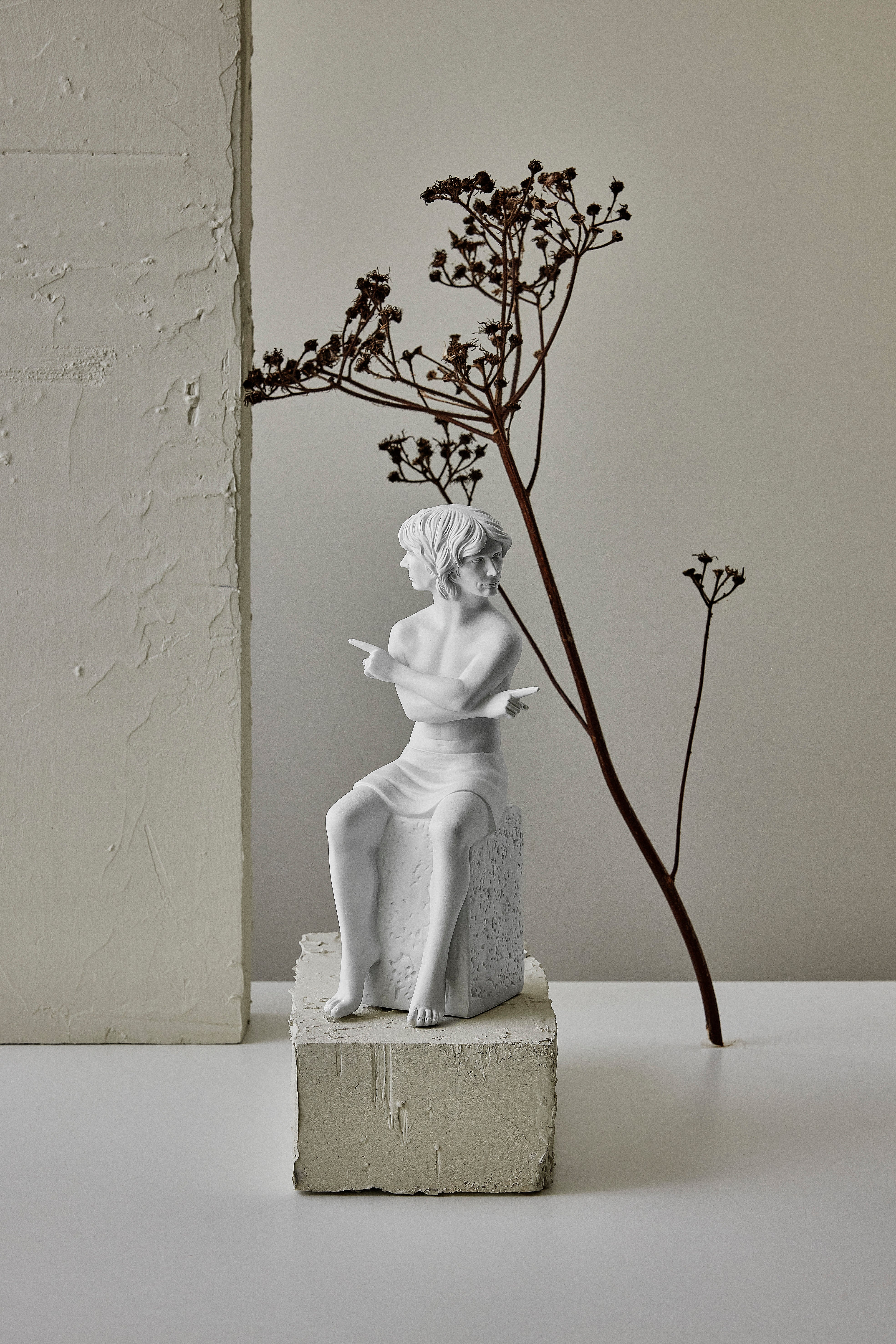 Tvillingene, Christel, mann, porselen