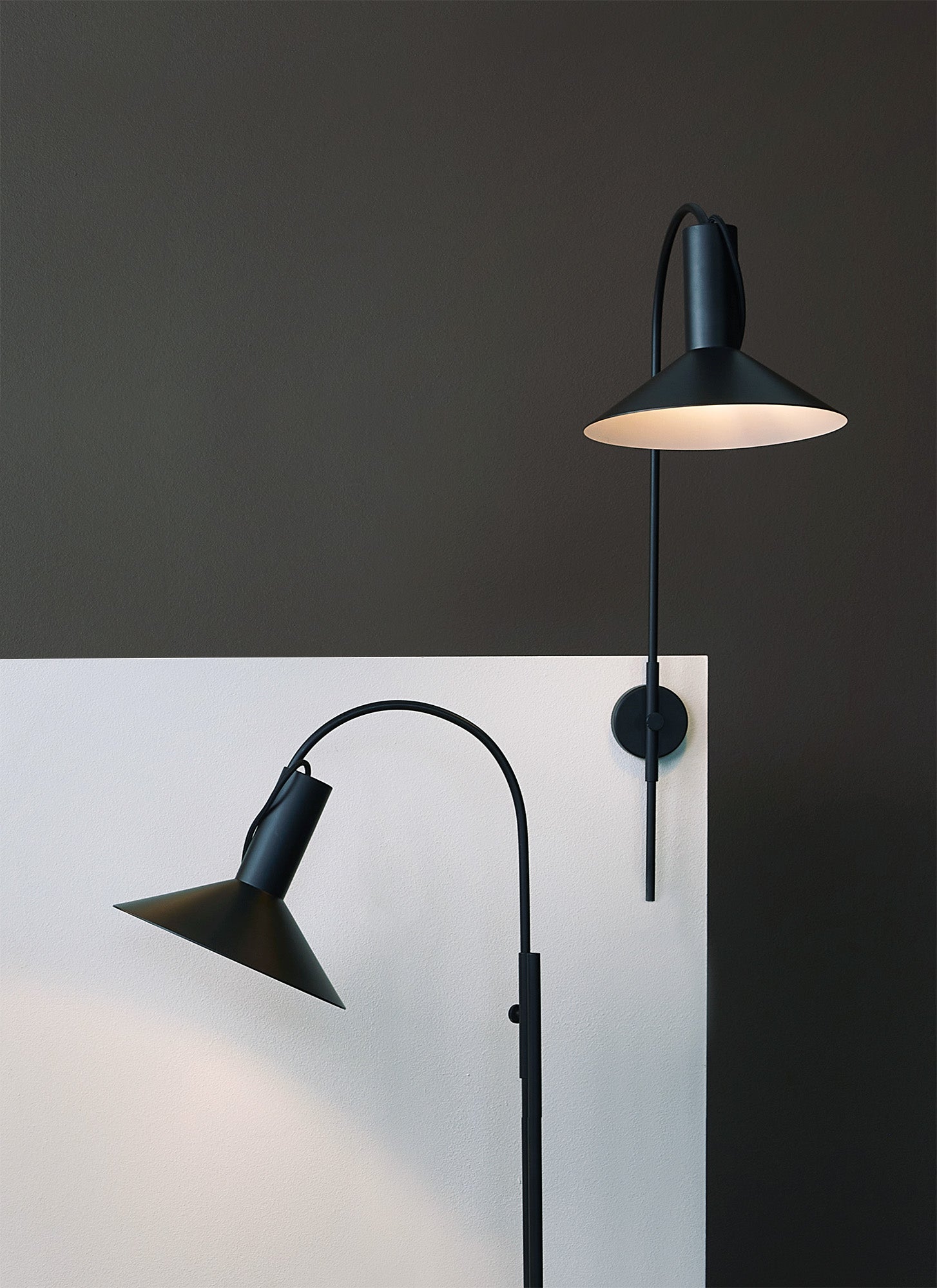 Formel vegglampe (svart)