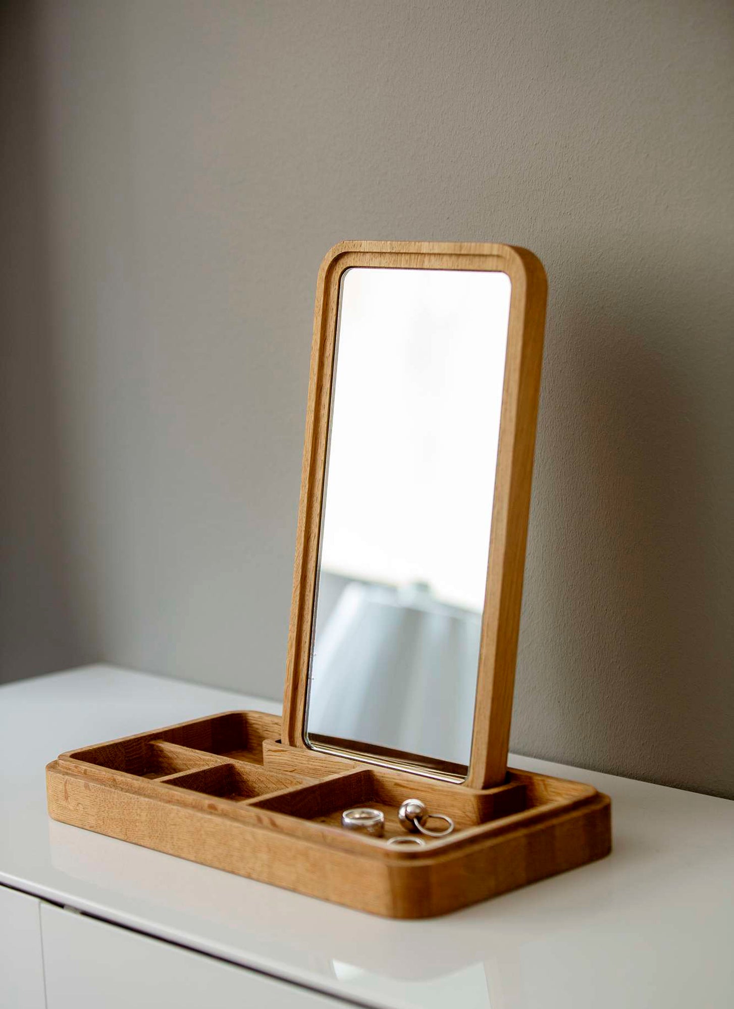 Mirror Box (Eik)