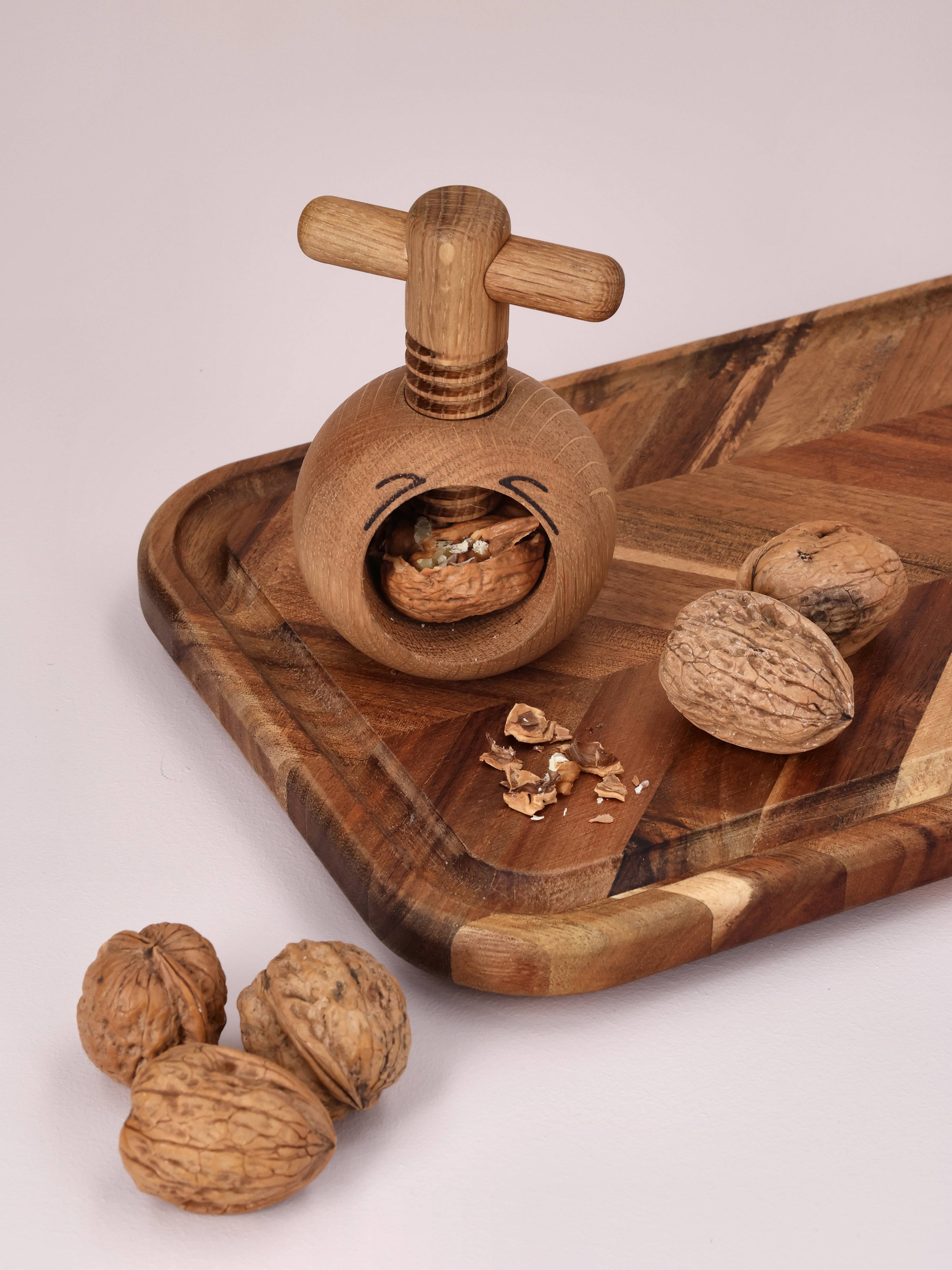 Crush, nøtteknekker